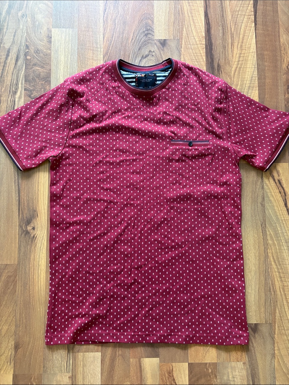 Cactus Men Burgundy Short-Sleeve Tee with Micro Dot Print Size S